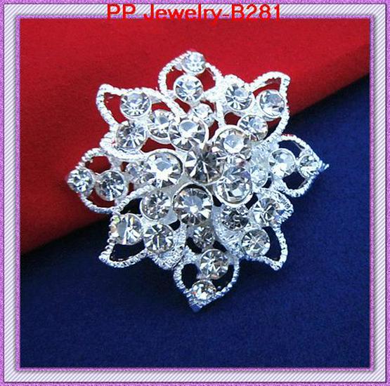Exquisite European and American Silver-Plated Rhinestone Flower Brooch Zhenyao Jewelry