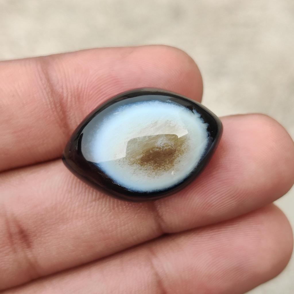Banded Eye Agate Gemstone, 37.55 Carat Stone, 26x17x10 MM Size.