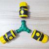 Connettore Adattatore Ripartitore a Tre Vie per Tubo Flessibile in Plastica da 1 Pollice con Valvola Rapida.