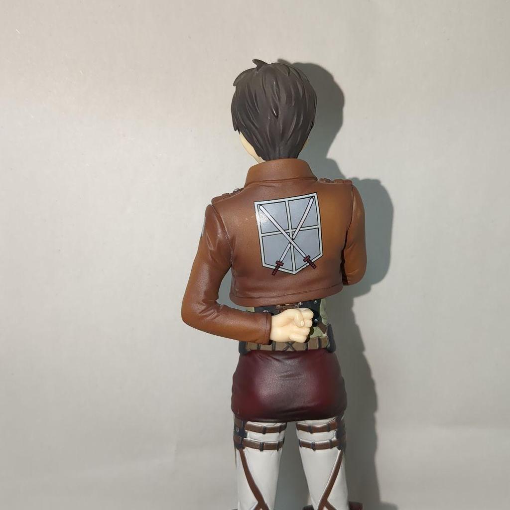 [USED] Attack on Titan Figure Eren Yeager Figure