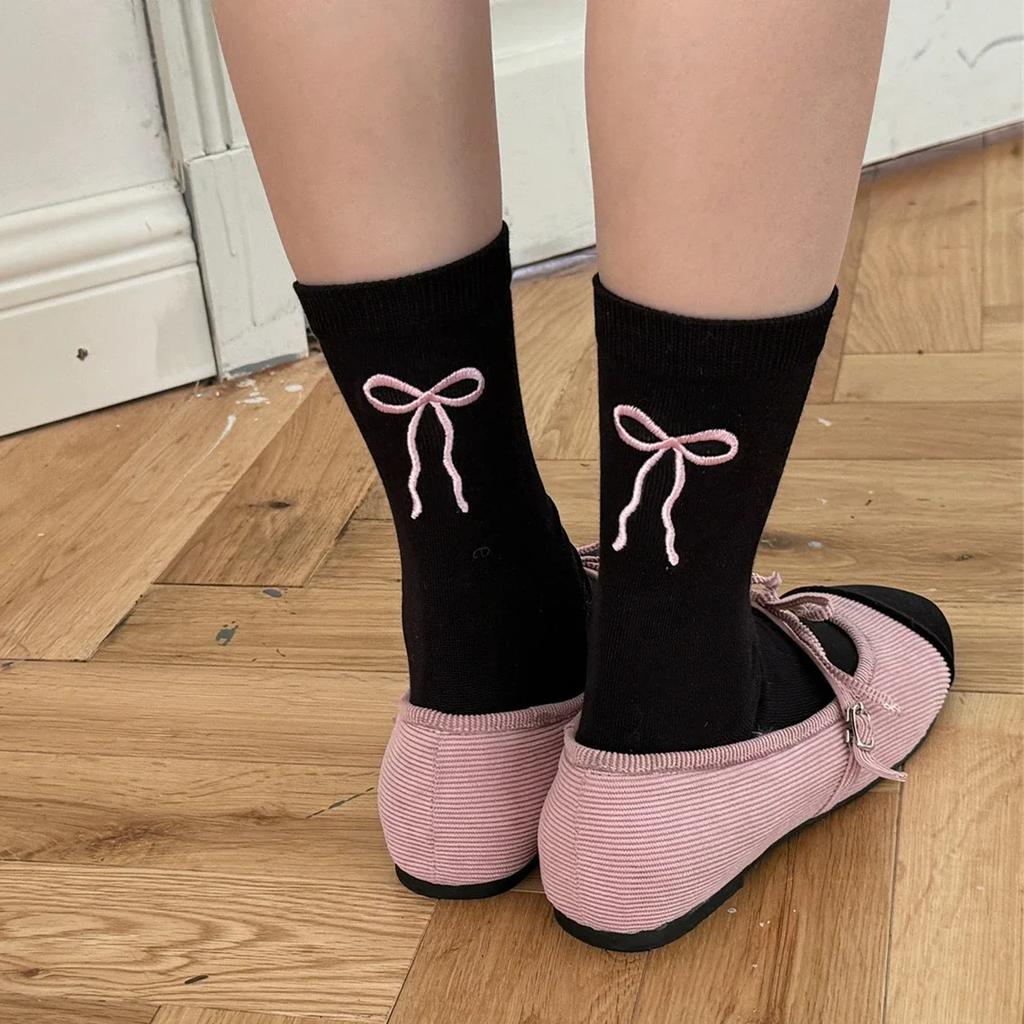 Nakışlı Fiyonklu Kawaii Çoraplar Kadın Kore Tarzı Siyah Beyaz Gri Pembe Mavi Uzun Çoraplar Bale Tarzı Tatlı Kızlar Lolita Sevimli Çoraplar