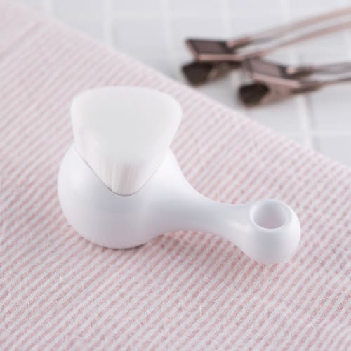 Kai High Density Facial Cleansing Brush KQ-2021 (1 Piece)