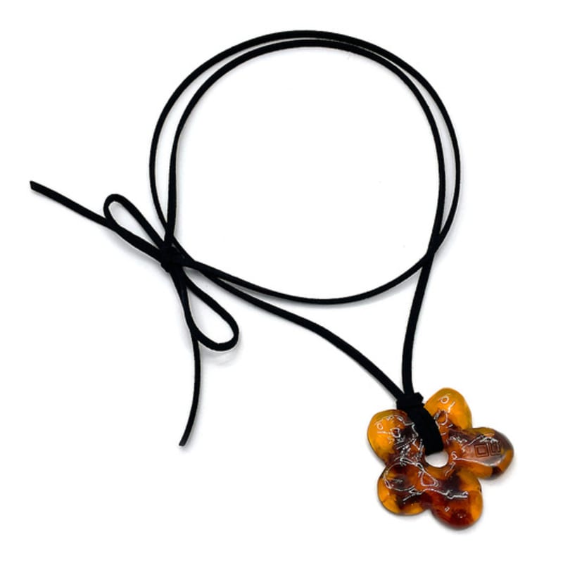 

OTHER-worldly Acrylic Flower Necklace [Amber] FREE