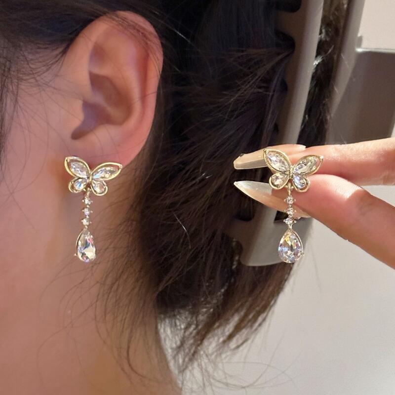 Boucles d'oreilles pendantes Zircon Nœud Papillon Exquis Luxe Léger pour Femme Fille Doux Mignon Boucles d'oreilles pendantes Goutte d'eau Bijoux de Fête Vente en Gros
