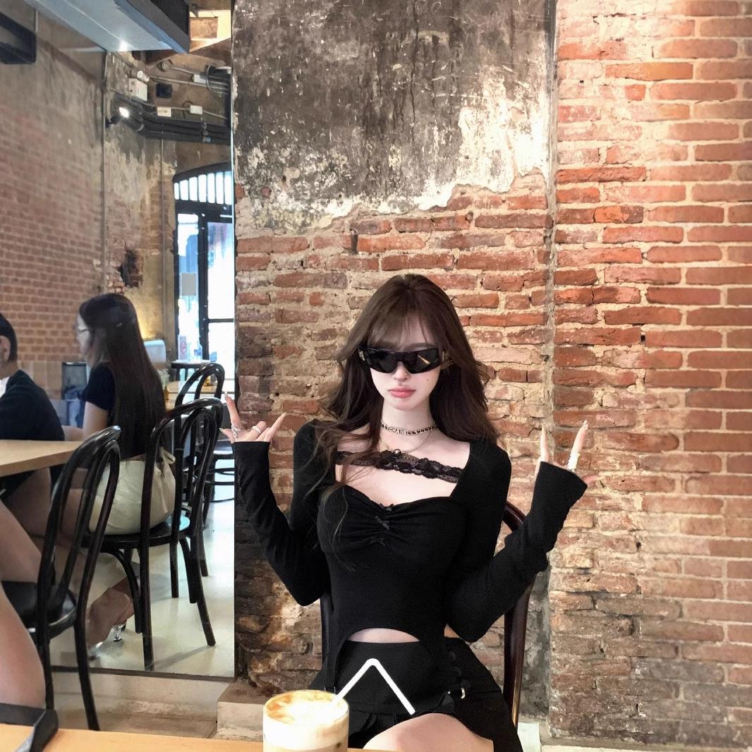 

Elegant Ruched Square Neck Long Sleeve Lace Top for Women - Spring/Summer XL Premium чорний