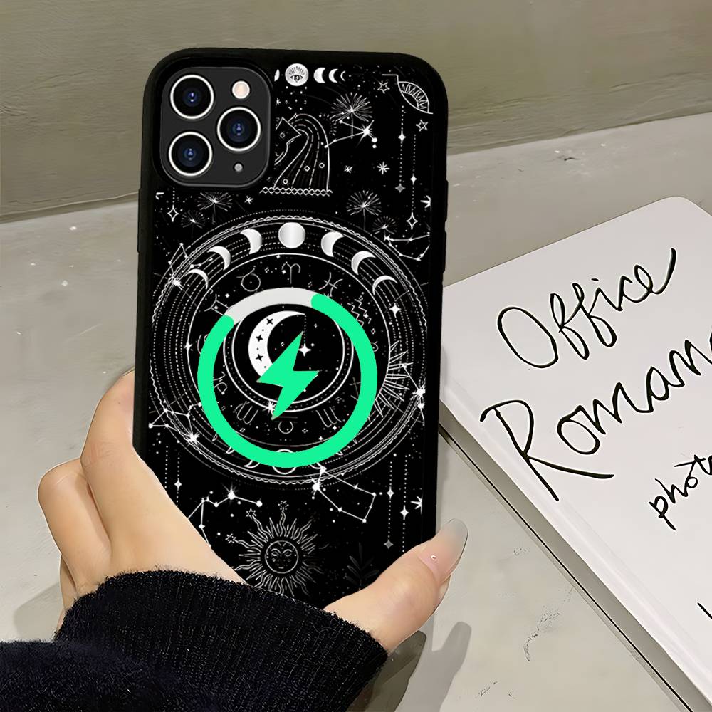Witches Moon Tarot Mystery Totem For Magsafe Phone Case For IPhone 17 Air 16 15 14 13 12 11 Pro Max Plus Shockproof Cover