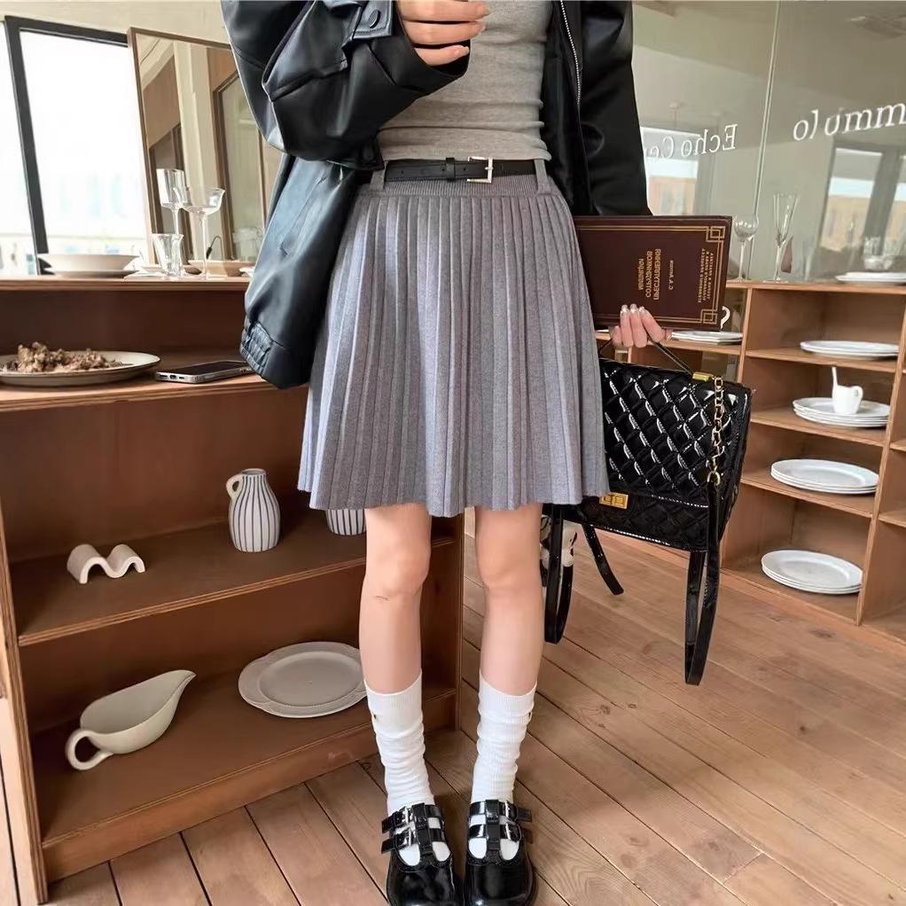 Highly Recommended: High-Waisted Soft Knit A-Line Pleated Skirt for Women - Autumn/Winter Korean Style, Solid Color, Five-Point Length