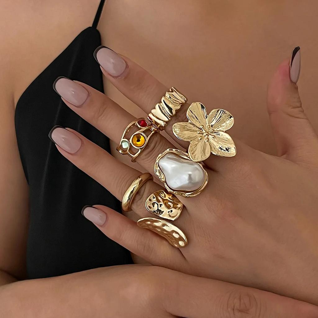 LATS Gold Color Flower Crystal Baroque Pearl Open Ring for Women Fashion Rings Set Engagement Party Gift Temperament Jewelry
