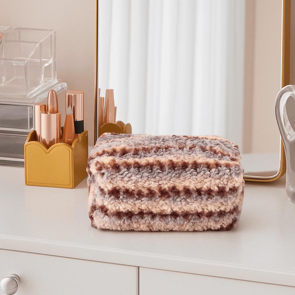 Large Capacity Plush Striped Makeup Bag Vintage Make Up Organizer Cosmetics Storage