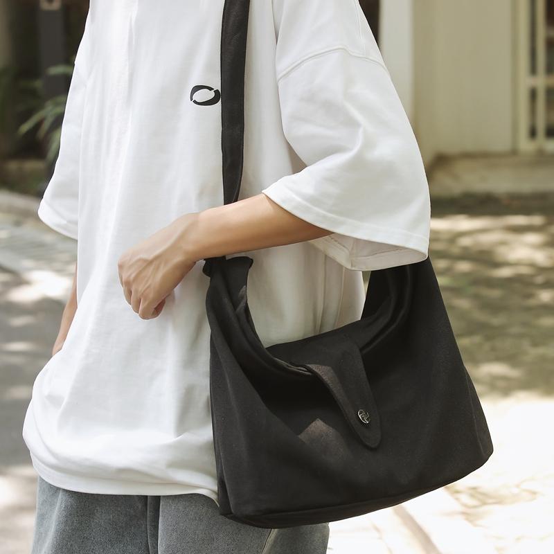 Student Messenger Bag Solid Color Crossbody Bag Men Canvas Bag Women's Large Capacity Commuter Shoulder Bag