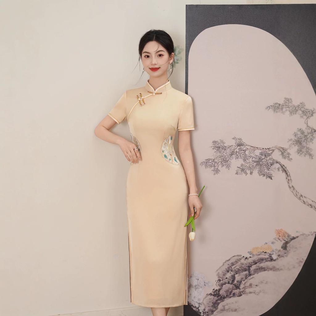 New Chinese style light yellow beautiful cheongsam waist embroidery high-end temperament 1011 summer daily dress women