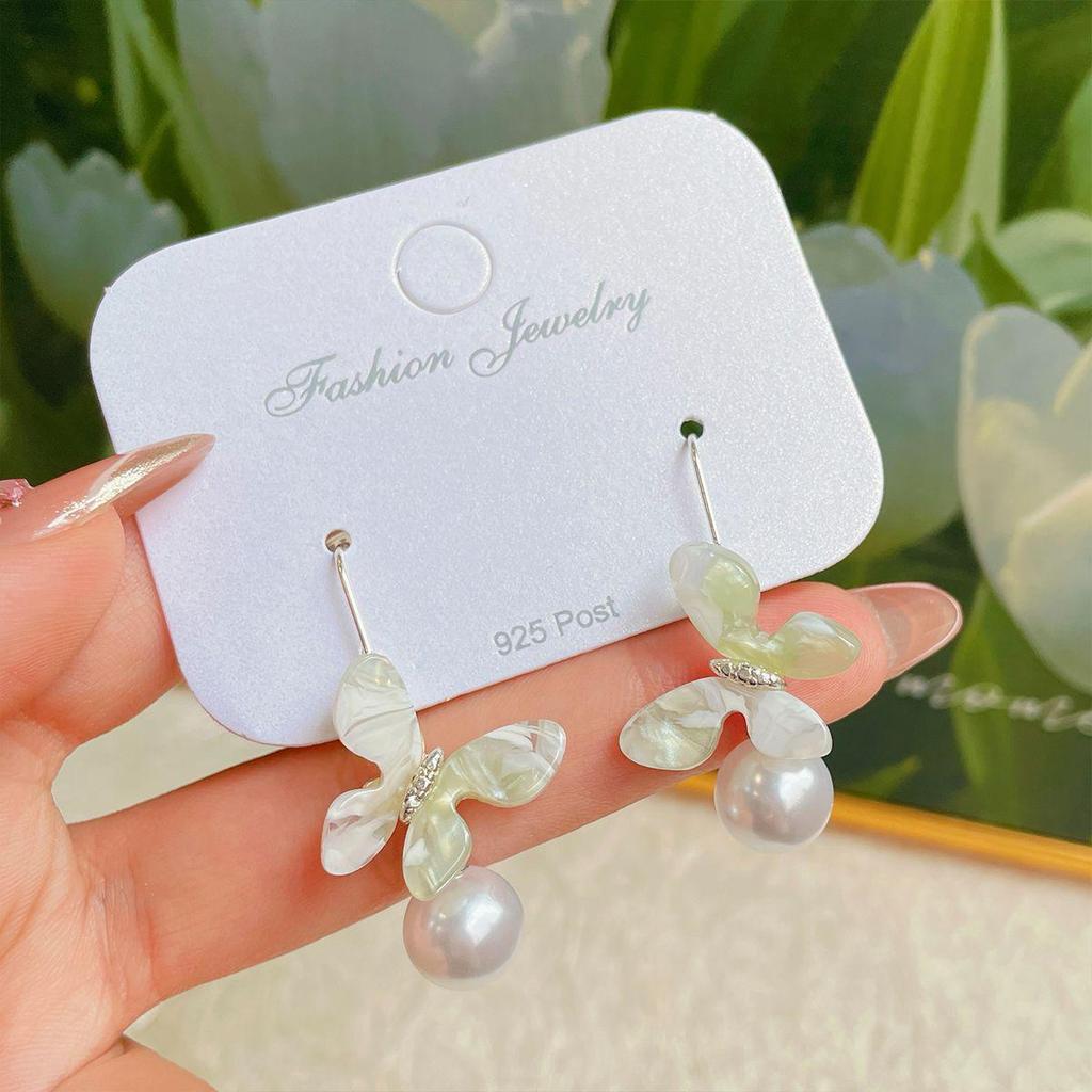 Orecchini a farfalla sfumati viola: Eleganti orecchini a forma di ago in argento per donna con un fascino fresco, dolce e fiabesco