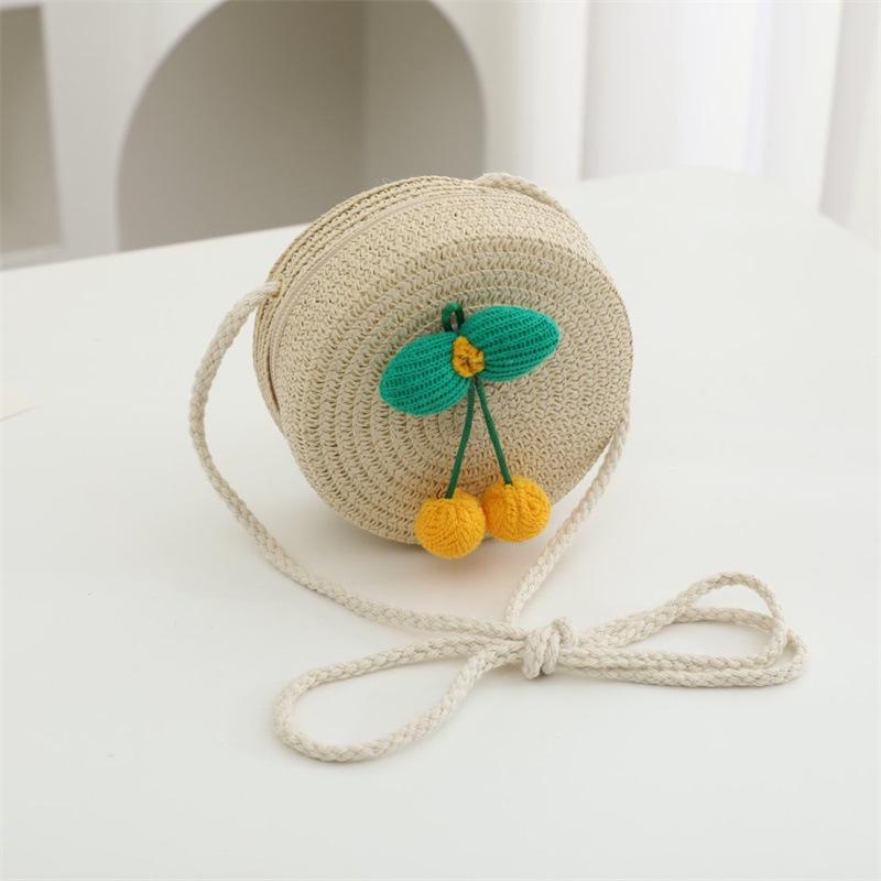 Children's Straw Woven Crossbody Bag - Small Girl's Phone and Coin Purse for Summer Outings and Seaside Trips