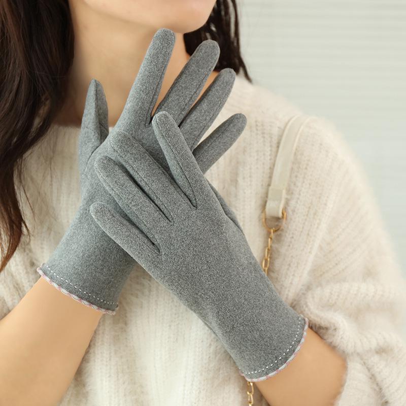 Women's Winter Velvet-Lined Cute Korean Style Touchscreen Gloves for Driving, Cycling, Skiing