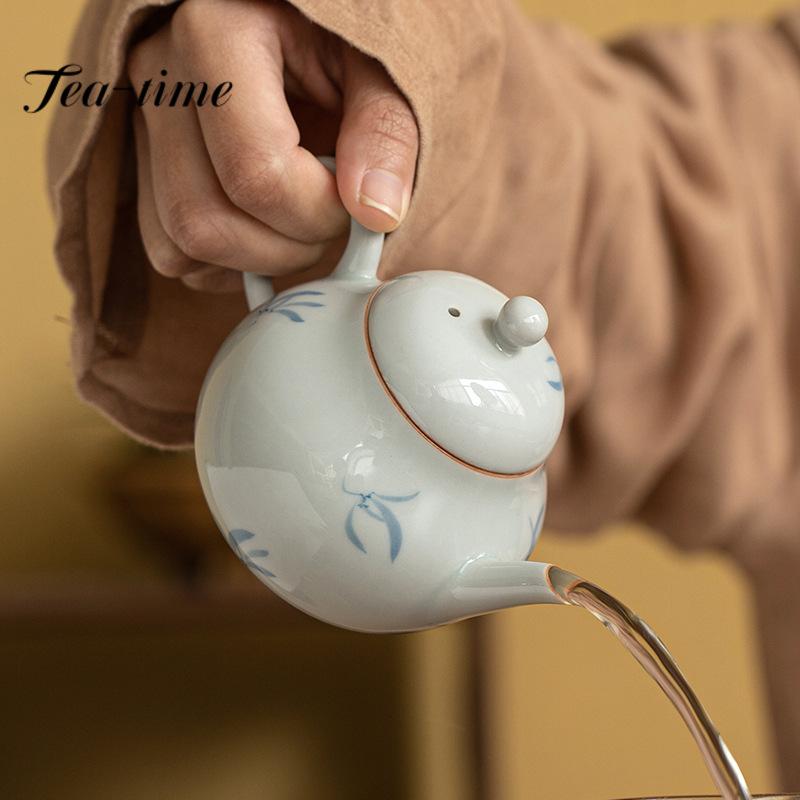 130ml Antique Handpainted Butterfly Orchid Ceramic Teapot Small Pear Pot with Ball Hole Filter Chinese Tea Brewing Kettle Teaset