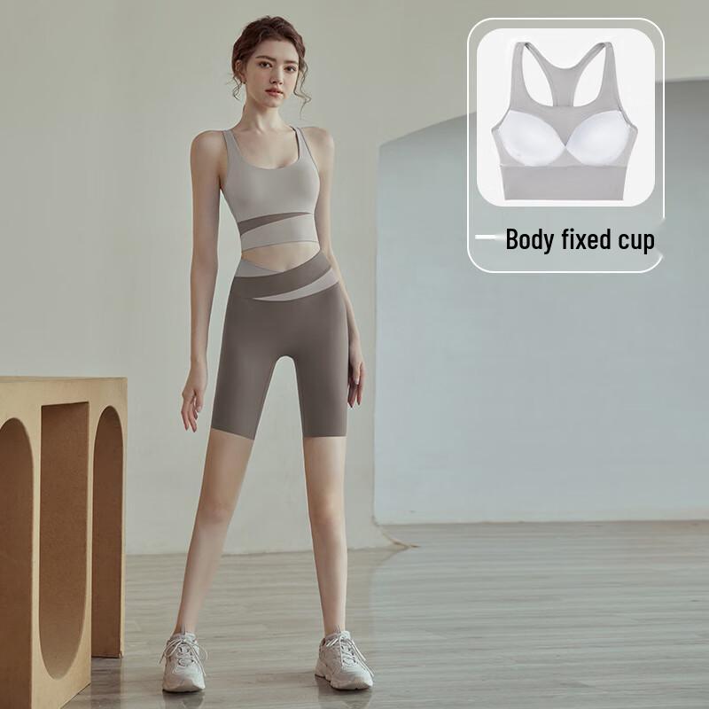 Junbie Women's Sports Bra and Yoga Pants Set