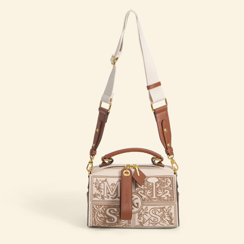 

Ретро бархатная текстурированная сумка-подушка кроссбоди с широким ремнем