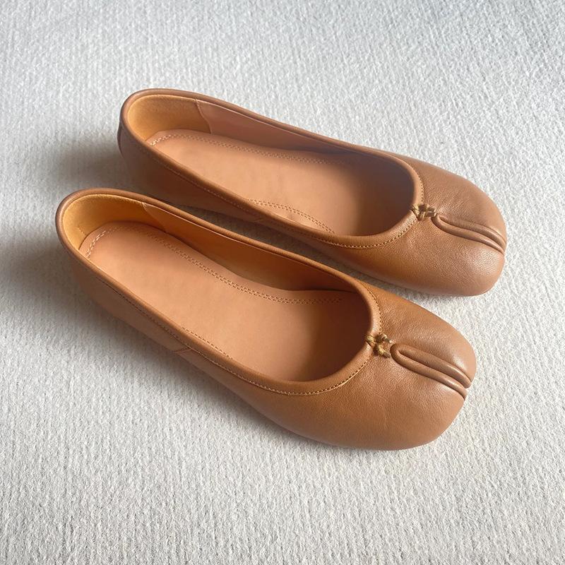 

2025 summer new pig s trotters split-toe shoes women s silver fashion pig s trotters shoes lazy one-pedal flat-bottomed light-mouth single shoes 40