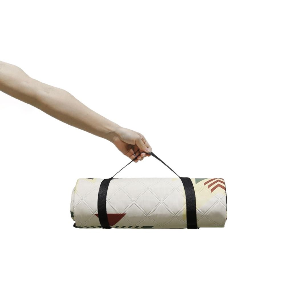 Carrying Handle Waterproof Picnic Blanket Large Size Camping Pad Beach Blanket  Barbecues