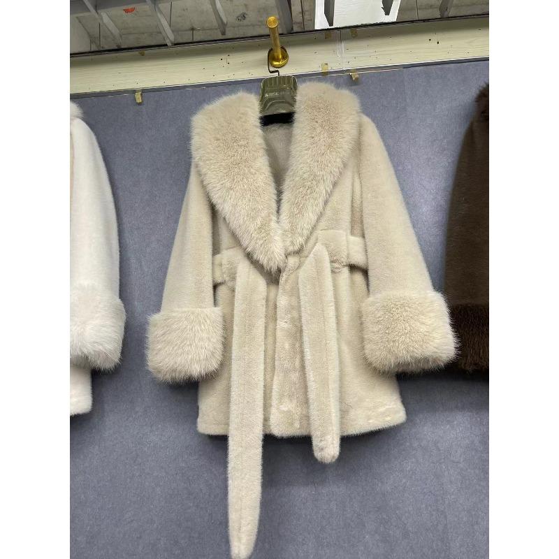 2025 New Big Fur Collar Long Slim Jacket Mink Imitation Fox Fur Plush Coat High Fashion Version