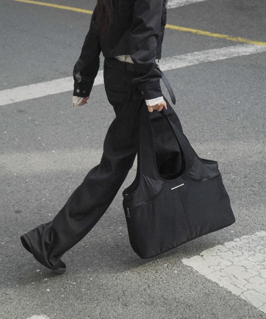 Iugamakaras Nylon Shopper Bag (Black)