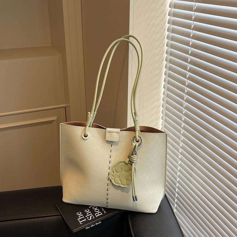 Large capacity tote bag 2025 new fashion single shoulder high sense simple casual underarm women's bag