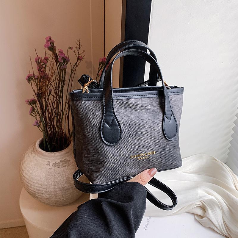 Retro Fashion Simple Temperament Handbag Spring Versatile Shoulder Messenger Bag Bucket Bag Women