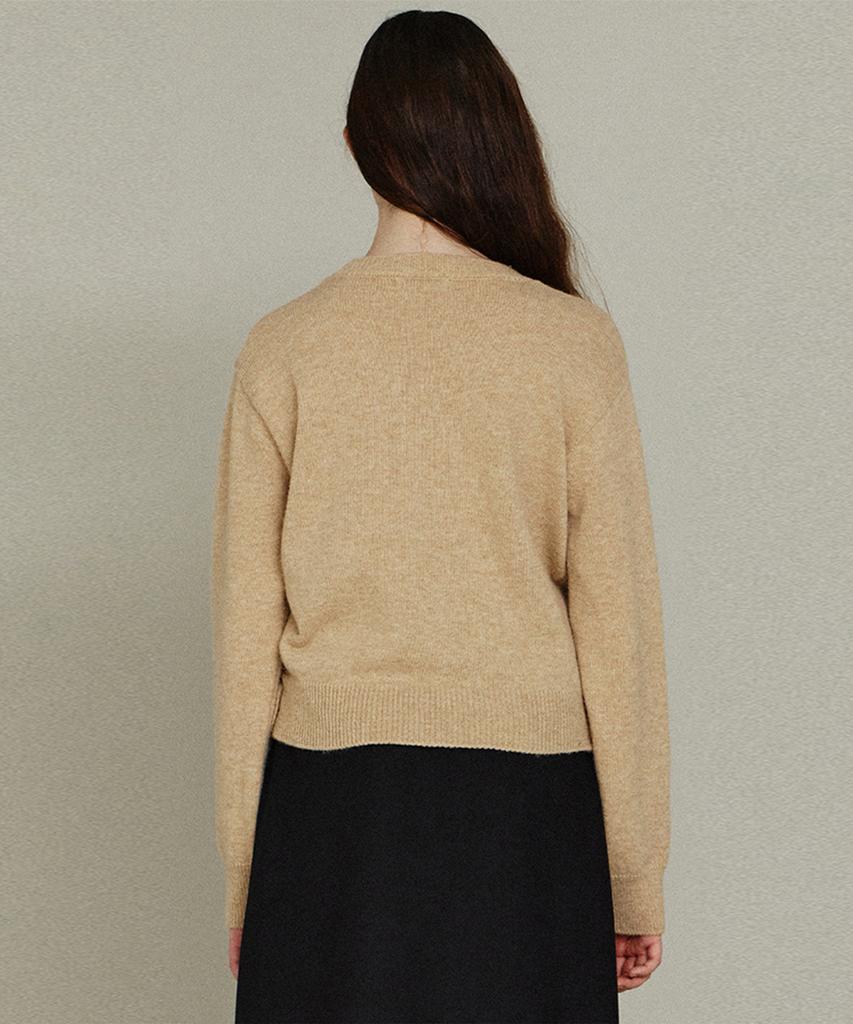 ITOV SEOUL Slit Button Round Knit Be