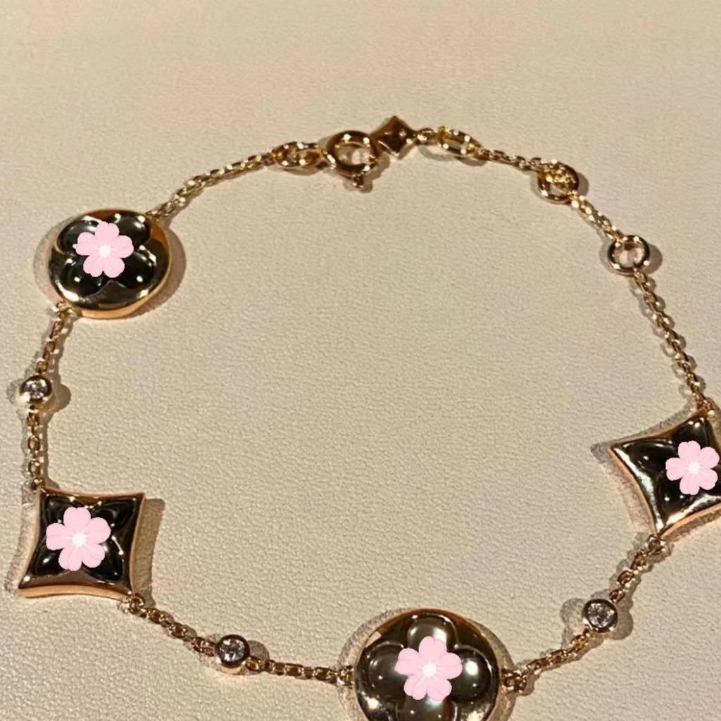 Luxusní sada náhrdelníku a náramku LV Clover & Flower z perleti