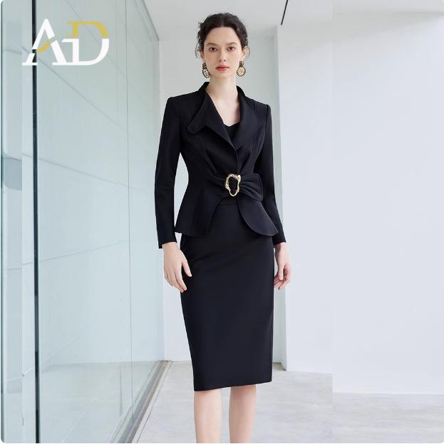 Black Trendy Women's Skirt Suit - Professional & Stylish Executive Workwear for Spring & Autumn