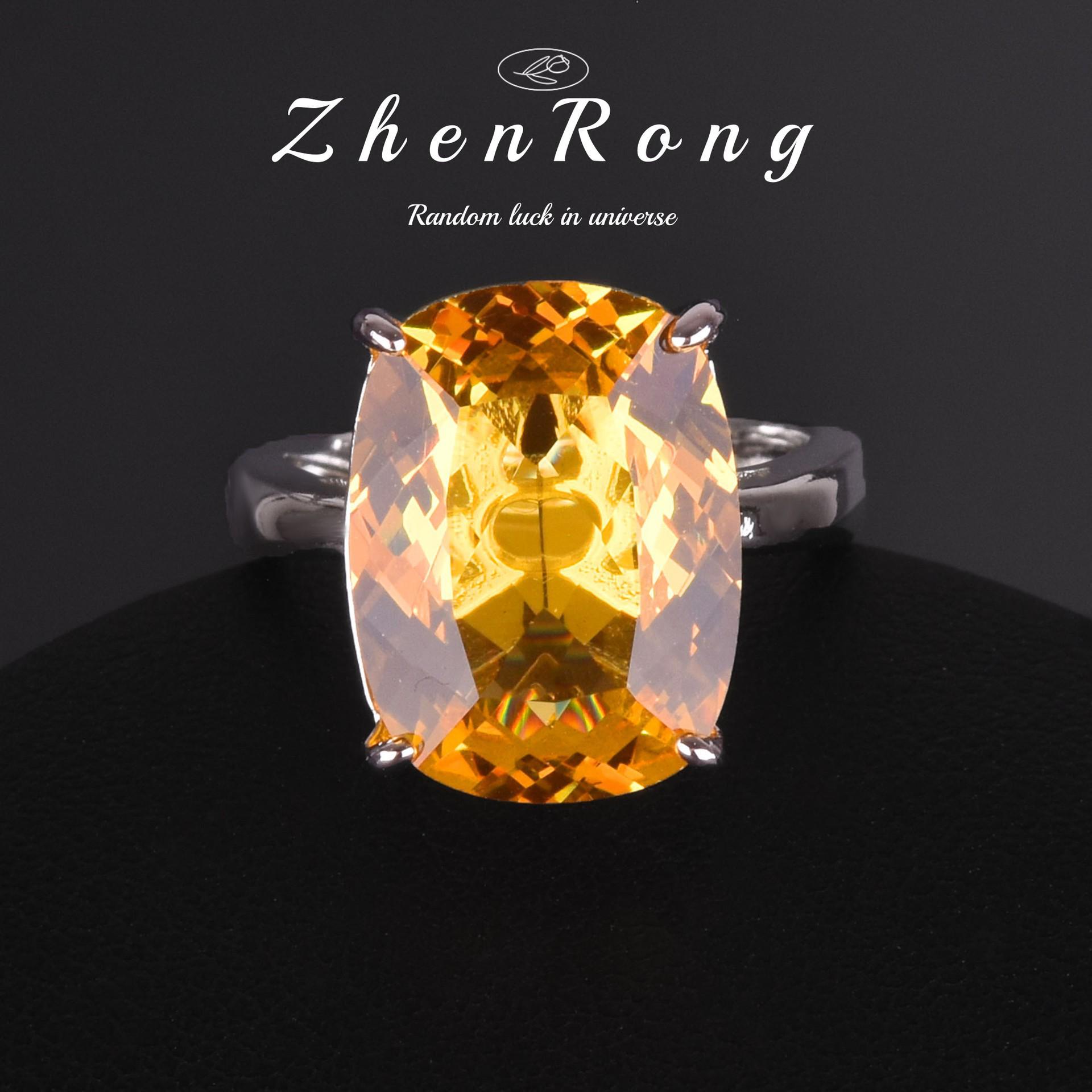 

Намисто з аквамарину та топазу 20 карат, кільце з параїбою та сережки з королівськими синьо-жовтими діамантами