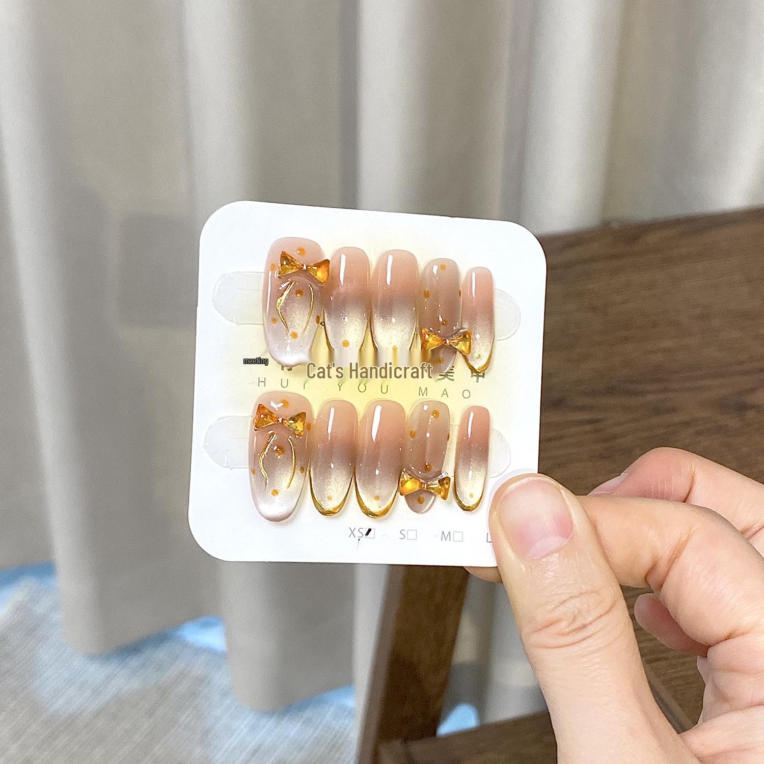 

Cat Palm Amber Blush Sparkle Cat Eye Bow Handmade Nails M-Medium Narrow Oval