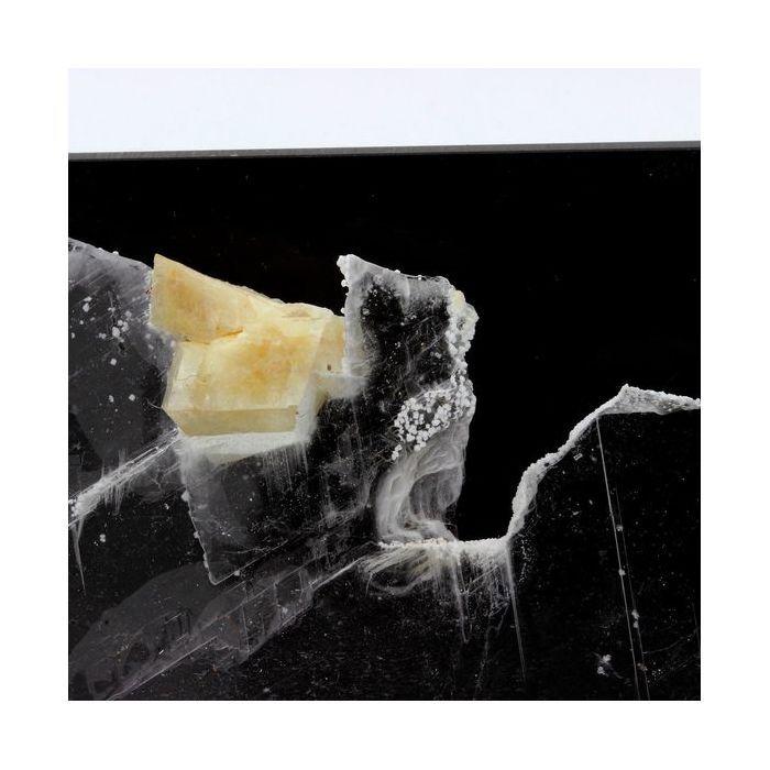 Gypse + Dolomite 99.9 carats