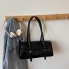 1Pc Oil Wax Leather Underarm Bag Women's High-end Niche Design Shoulder Bag Large Capacity Versatile Long Baguette Commuter Women's Bag