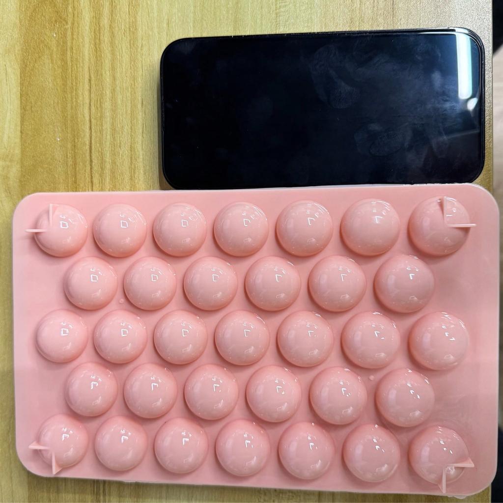 Random Size Ice Cube Tray with Lid, Refrigerator Ice Cube Mold, Mini Round Ice Ball Maker Mold