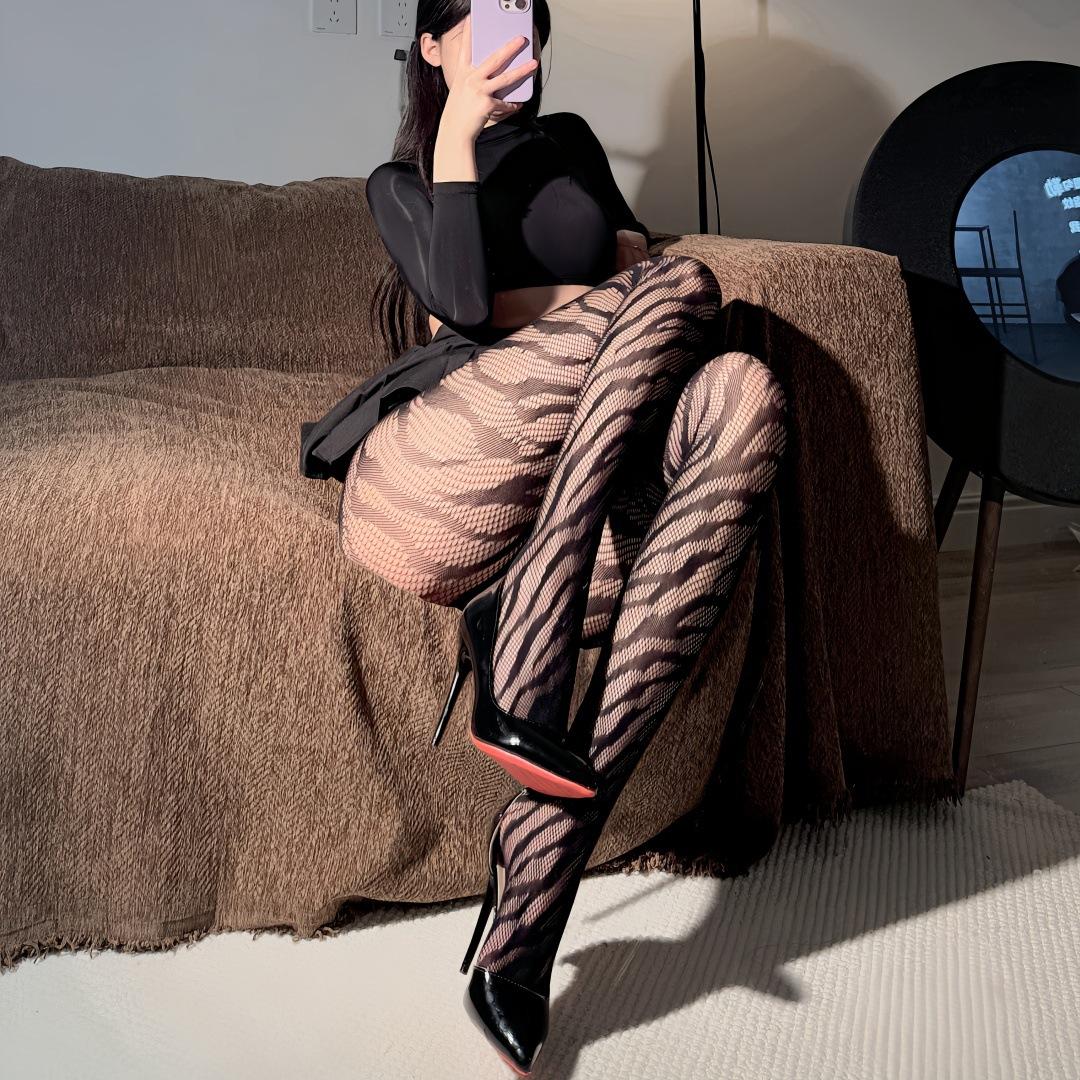 

Sexy Fishnet Pantyhose Women Mesh Tights Hollow Out Fishnet Party Hosiery Lady Stockings Lingerie Sexy Hollow Out Mesh Pantyhose One Size