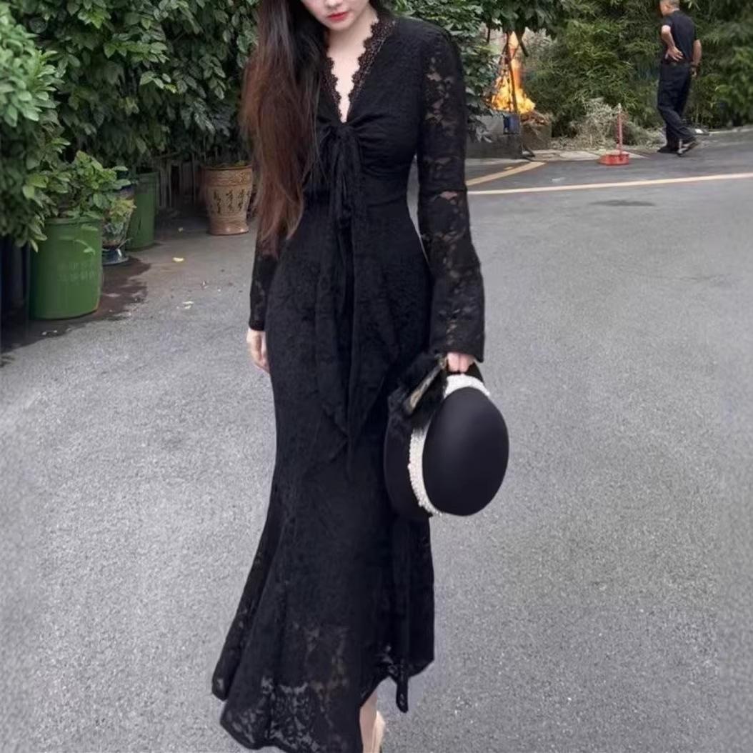 

Korean Style Elegant Bowknot Patchwork Long Dress with Zipper and Flare Sleeves Large чёрный