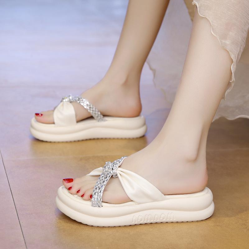 

Slippers women s summer outer wear fashion 2025 new thick-bottomed small man increases height versatile muffin fairy wind beach seaside 40 бежевый