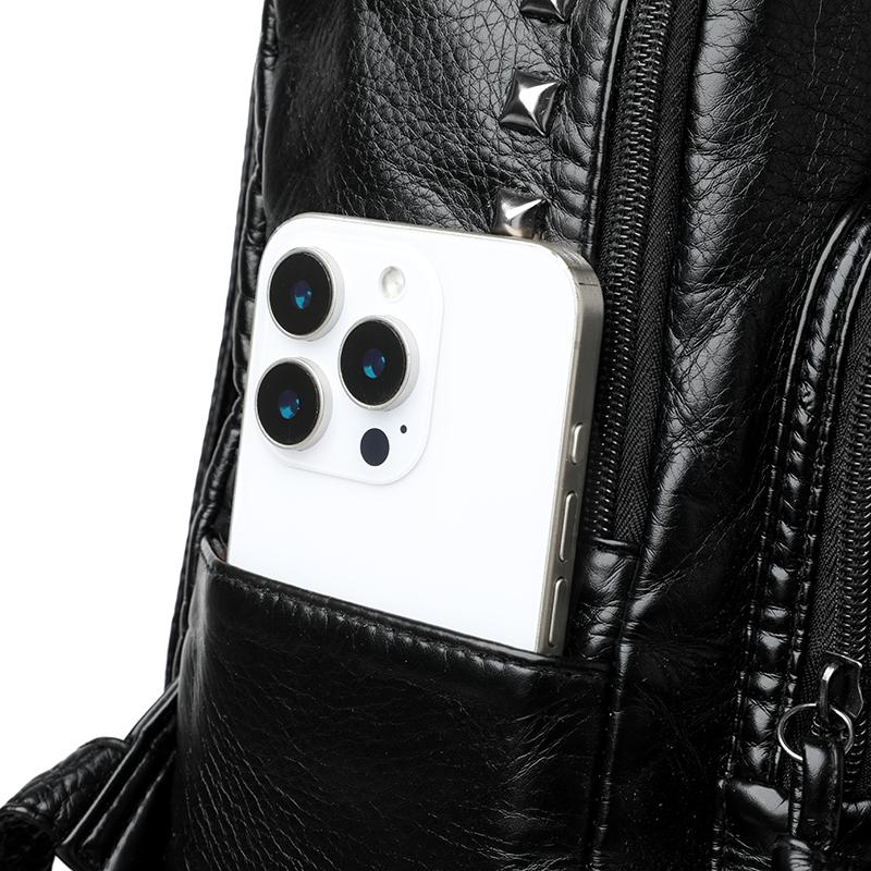 Large Capacity Travel Backpack Women Rivet Punk Backpack