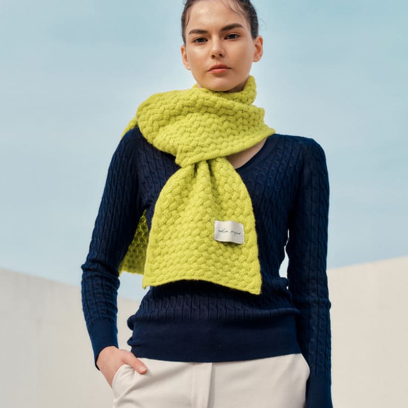 White Project ARACHNE LAMBS WOOL 100 MUFFLER
