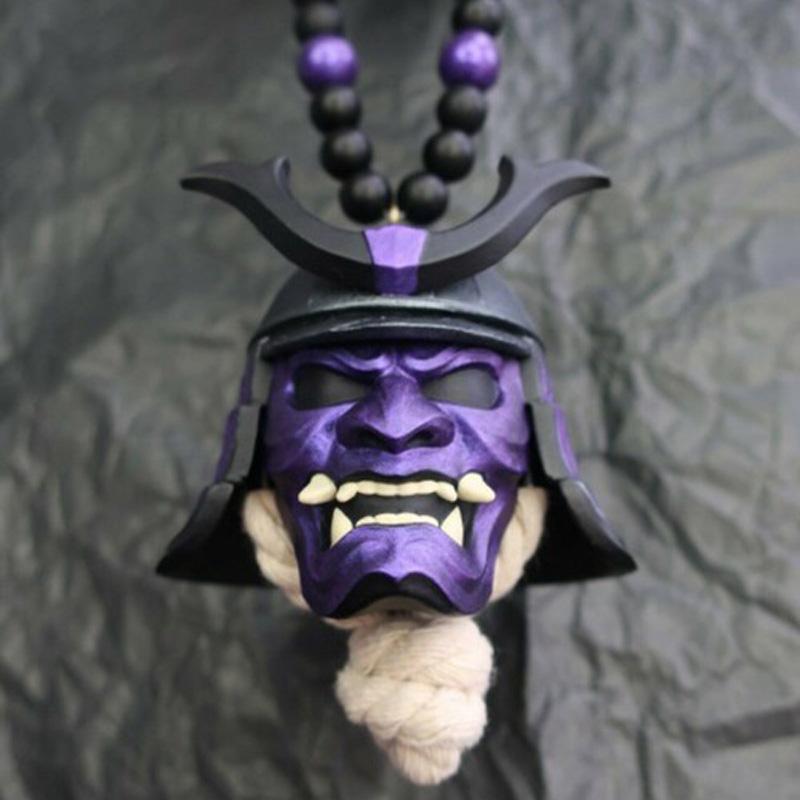 1ks Autopříslušenství Strašidelný Závěsný Přívěsek Pryskyřice Japonský Samurajský Amulet Zpětné Zrcátko Helma Kabuto Auto Ozdoba