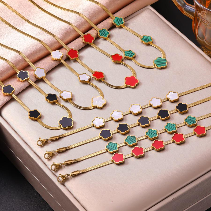 Five-Petal Flower Necklace & Bracelet Set: 18K Gold Fritillary Titanium Steel Snake Bone Chain. Retro Light Luxury Trendy Accessories.