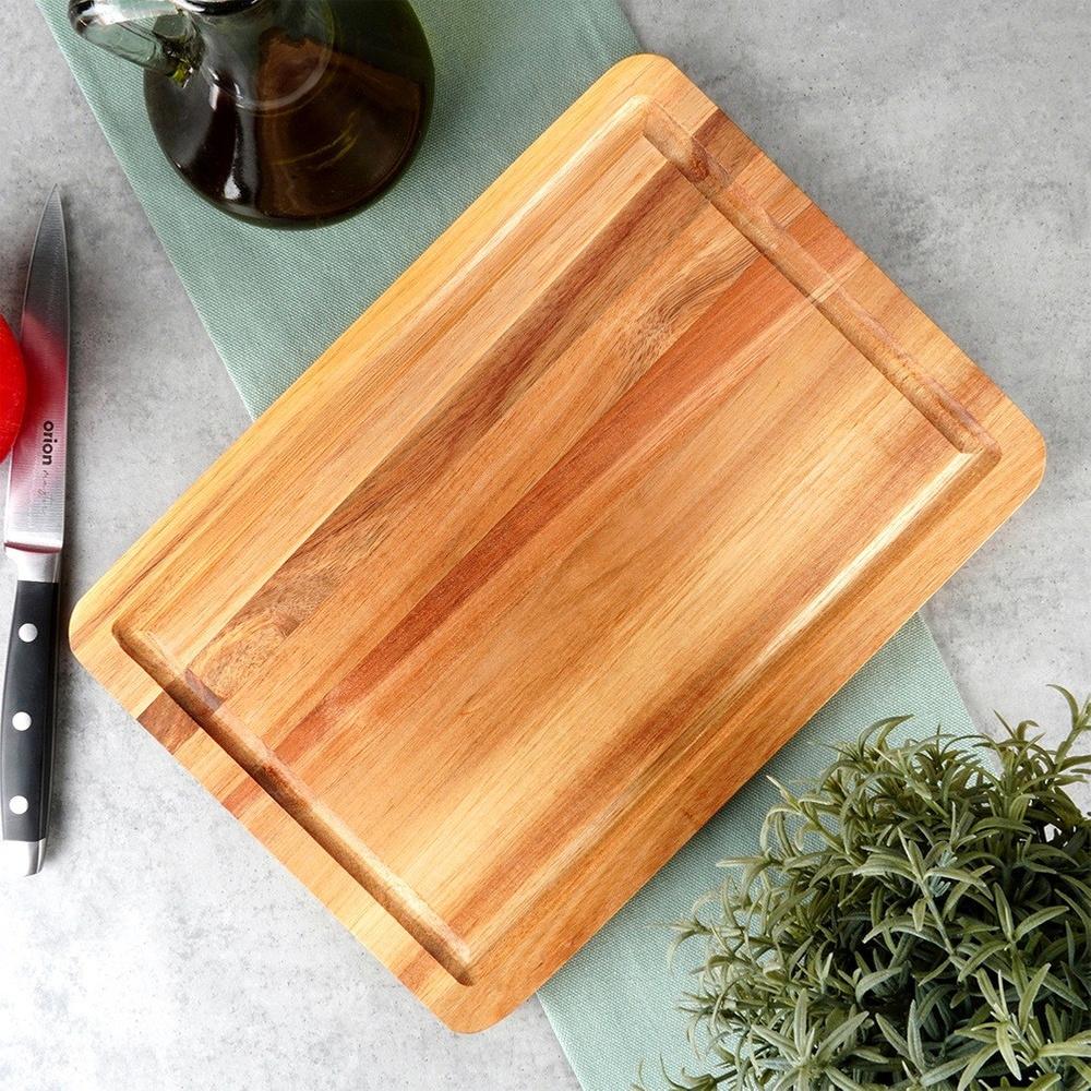Wooden Chopping And Serving Board 28X20 Cm