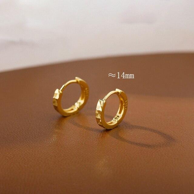 ANENJERY Geometric Chevron Hoop Earrings for Women Men Simple Fashion Circle Ear Buckle Huggies Trendy Jewelry Pendientes Mujer