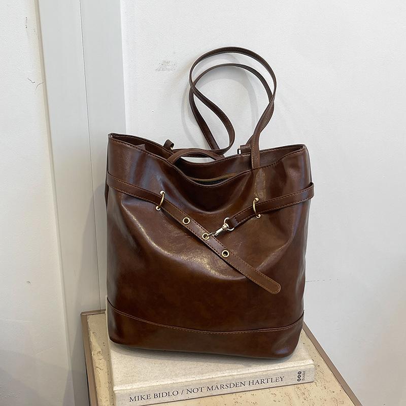 Retro Fashion Casual Underarm Tote Bag Women's 2025 Autumn and Winter New Trend Versatile Shoulder Bag Feeling Women's Bag