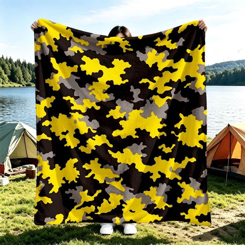 1pc Outdoor Blanket, Camping Mat, Yellow Black Camouflage Fleece Outdoor Blanket, Portable Warm Blanket for Camping And Home, All-Season Use