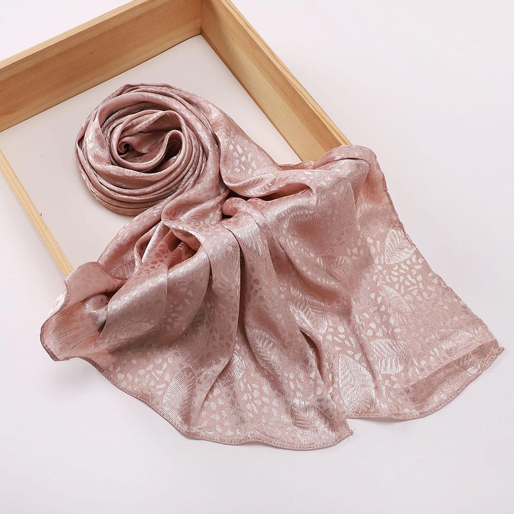 High Quality Premium Satin Hijab Leaf Print Hijab Plain Malaysia Women Scarf Satin Shawl Luxury Silk Satin Wrap