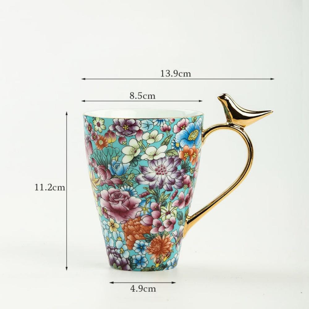 Kolorowa Farba Emaliowa w Złotym Ceramicznym Kubku do Kawy Wzór Kwiatowy i Ptak Porcelanowy Kubek z Uchwytem Vintage 390ML