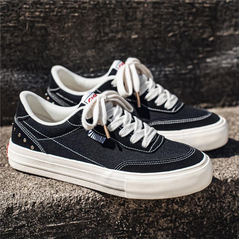 New Men's Classic Four Seasons Fashion Canvas Low Top Skateboarding Shoes Comfortable Soft Sole Sneakers