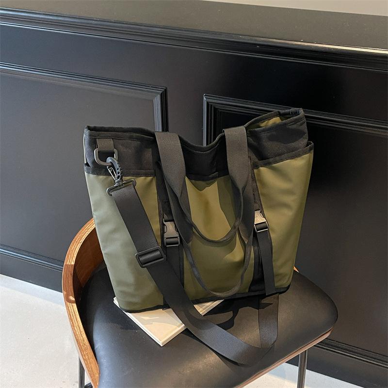 

Large capacity commuter bag women s 2025 new fashion versatile handbag student computer bag shoulder messenger bag 43*16*32 зелёный